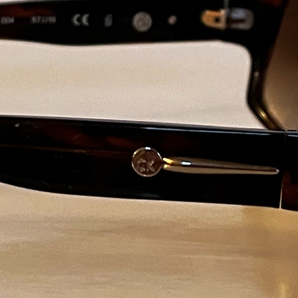 Designer Sunglasses - Picture 13 of 16